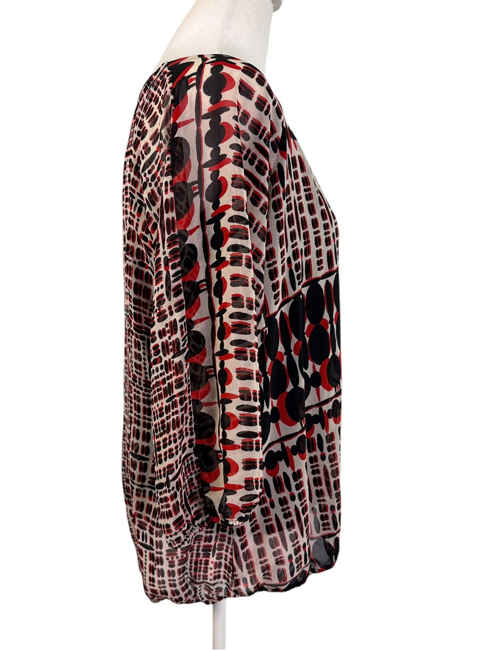 Hannah Geometric Print Bubble Hem Blouse Medium Black Red Sheer 3/4 Sleeve - Picture 5 of 11